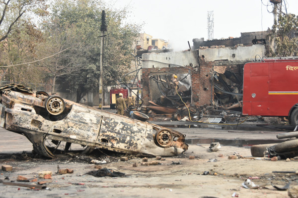 Hindistan'da vatandaşlık yasası karşıtı protestolarda 4 günde 20 kişi öldü