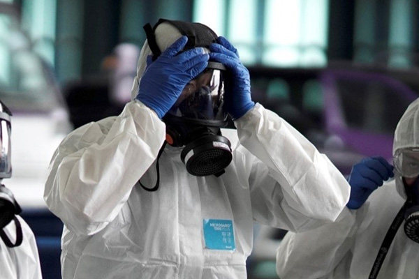 Koronavirüs bir komşu ülkeye daha sıçradı