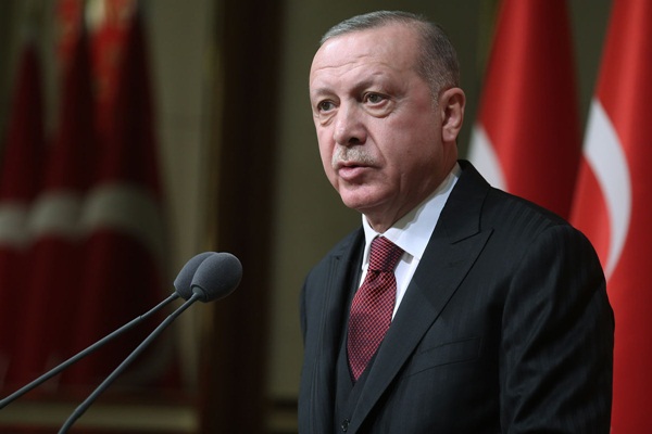 Erdoğan, Macron ile görüştü