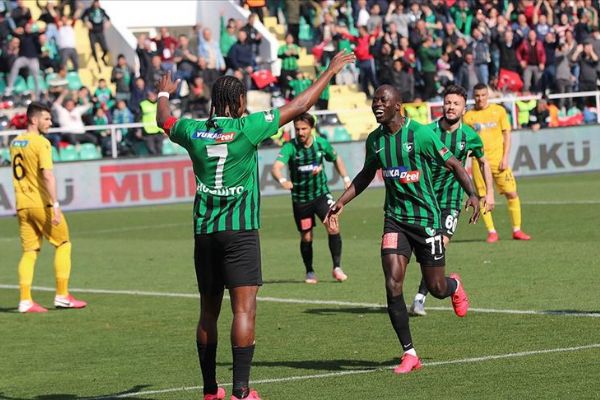 Yukatel Denizlispor evinde kazandı