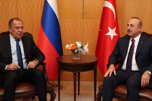 Bakan Çavuşoğlu Rusya Dışişleri Bakanı Lavrov ile telefonda görüştü