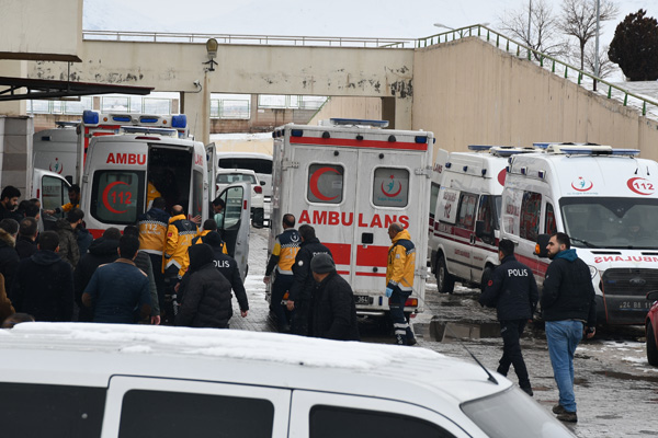 Bakan Soylu'dan Ağrı'daki saldırıya ilişkin açıklama: Teröristlerle çatışma devam ediyor