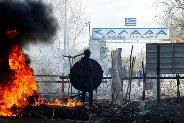 BM'den Yunanistan'a göçmen çağrısı: Aşırı güç kullanmayın