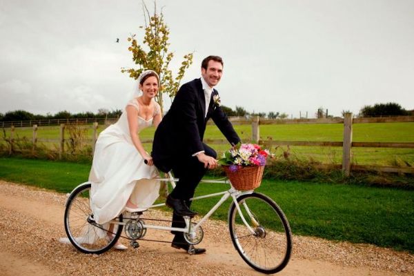 Bisikletli Gelin Konvoyu