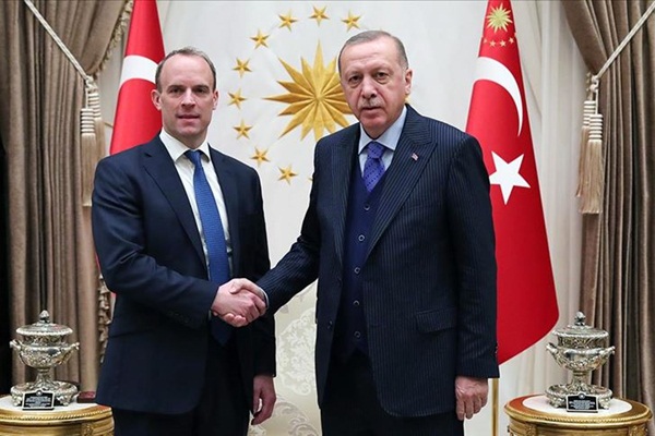 Cumhurbaşkanı Erdoğan, İngiltere Dışişleri Bakanı'nı kabul etti