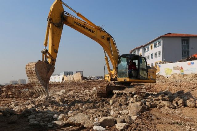 Toroslar'da yeni yol açma çalışmaları devam ediyor