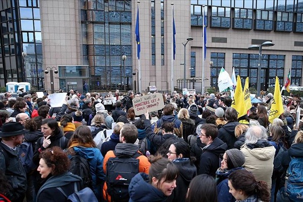 AB'nin ve Yunanistan'ın göç politikaları Belçika'da protesto edildi