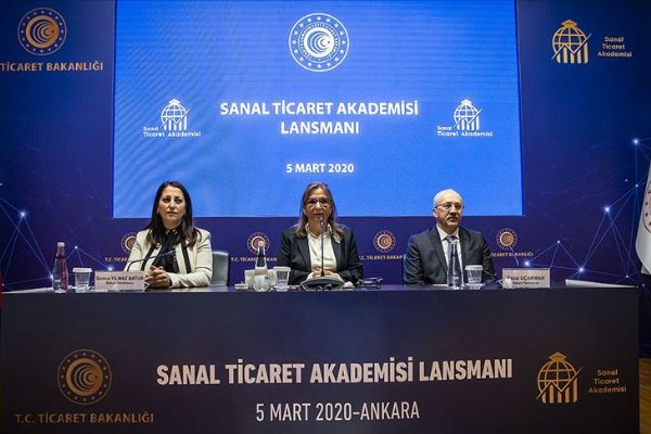 Vatandaşlara ücretsiz sanal ticaret eğitimleri başlıyor