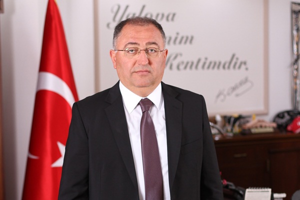 Yalova Belediyesi'ndeki yolsuzluk soruşturmasında 3 kişi tutuklandı