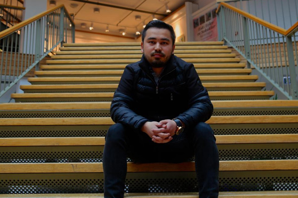 Ailesi tutuklanan Uygur gençler Çin istihbaratına çalışmaya zorlanıyor