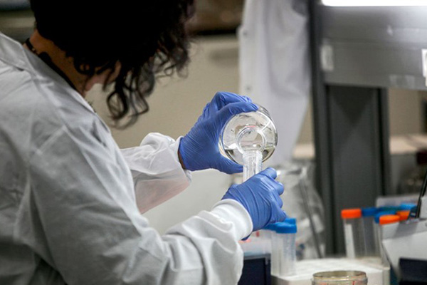 Yediot Aharonot gazetesi: İsrail, gizlice başka ülkelerden koronavirüsünün örneklerini topladı