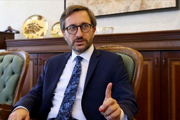 İletişim Başkanı Altun: Yunan kuvvetlerinin mültecilere karşı ölümcül güç kullanmasından derin endişe duyuyoruz