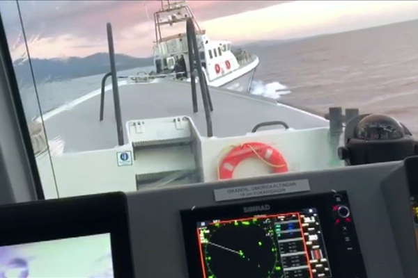 Türk Sahil Güvenliği, Yunan botunu kovaladı