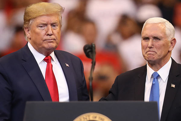 Trump ve Pence'in katıldığı toplantıda koronavirüs vakası