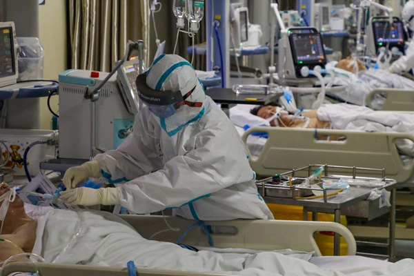 Çin'de koronavirüs 3 binden fazla can aldı