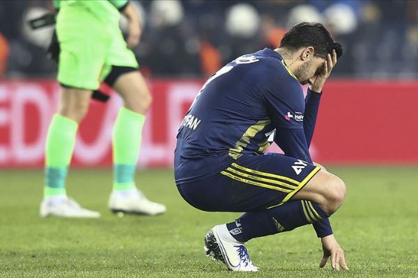Fenerbahçe kabustan uyanamıyor