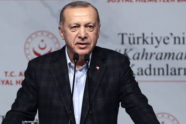 Erdoğan'dan Yunanistan'a çağrı: Kapıları aç, diğer Avrupa ülkelerine gitsinler