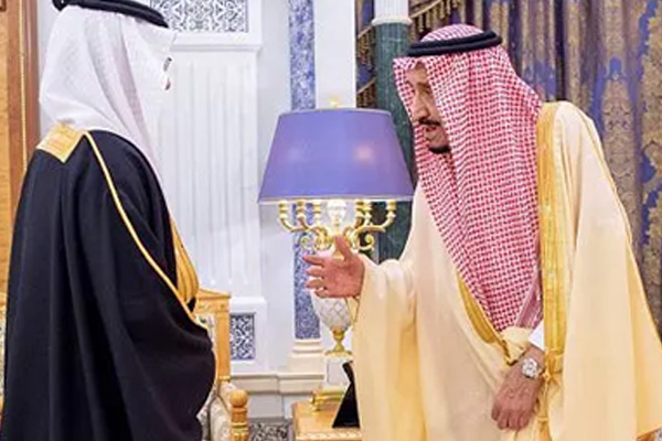 Suudi Arabistan'dan 'Kral yaşıyor' fotoğrafları