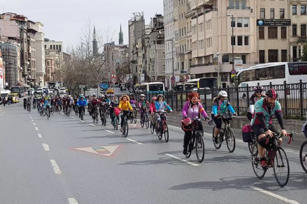 8 Mart Dünya Kadınlar Günü Bisikletle Kutlandı.
