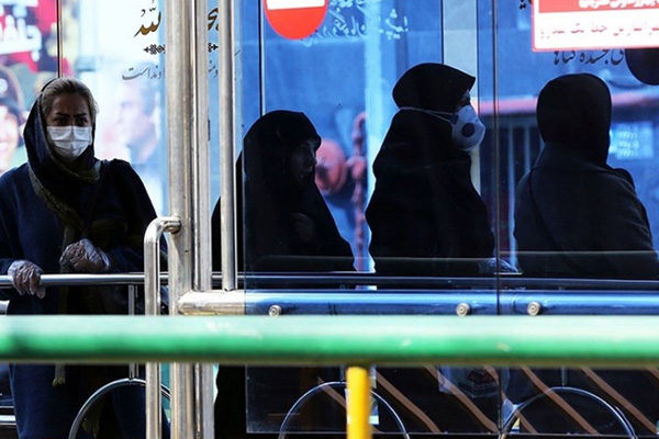 İranlı vekilden 'biyo-terör saldırısı' iddialarına tepki: Krizi yönetemediniz