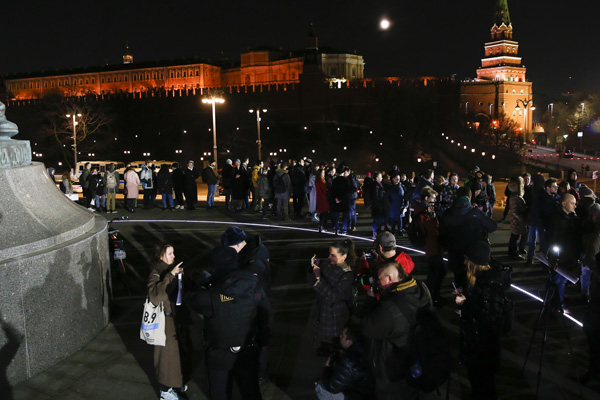 Rus muhaliflerden Putin’in görev süresini uzatacak düzenleme protesto edildi