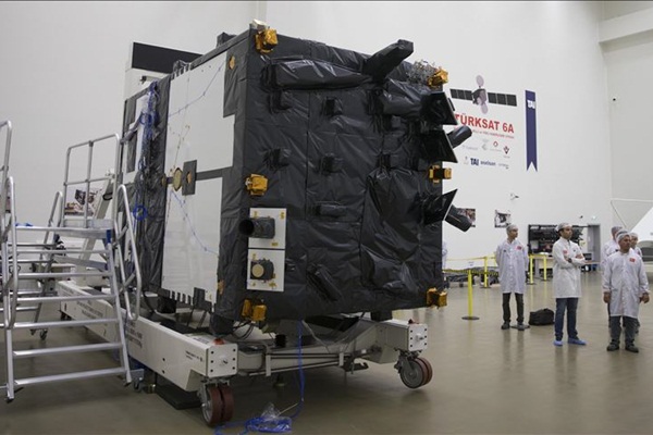 Türkiye'nin ilk yerli ve milli uydusunda yeni aşamaya geçiliyor
