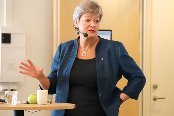 AB İçişleri Komiseri: Göçü yönetmeliyiz