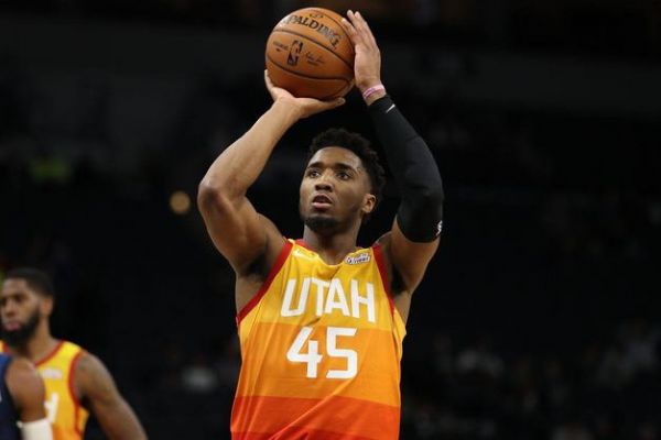 Utah Jazz'ın bir oyuncusunda daha koronavirüs çıktı