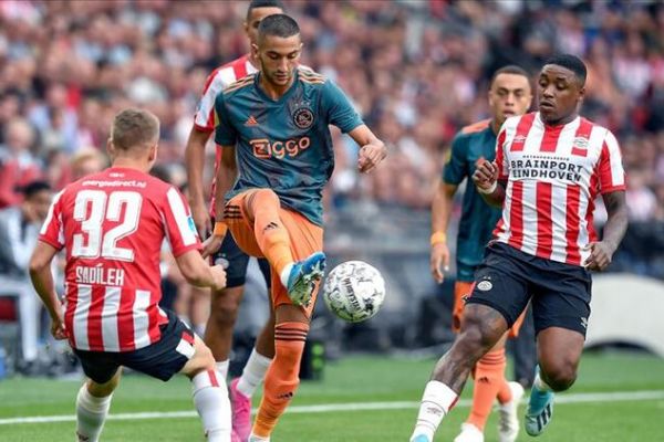 Hollanda'da futbol ligleri askıya alındı