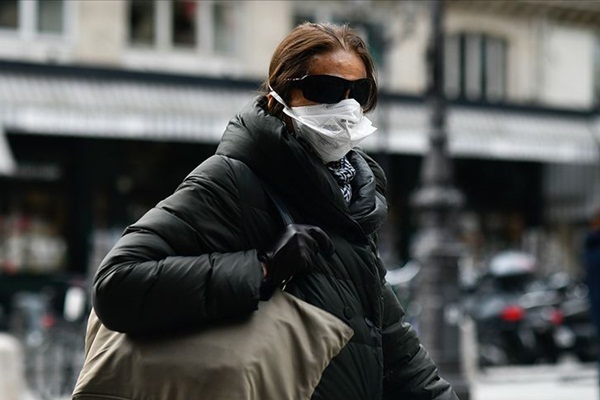 Fransa'da koronavirüs sebebiyle ölü ve vaka sayısı artıyor