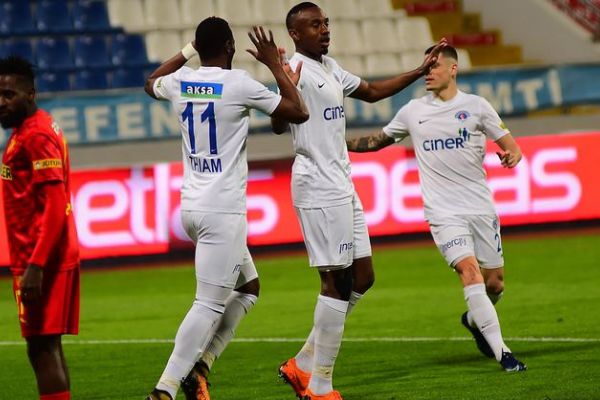 Kasımpaşa evinde 2-0 kazandı