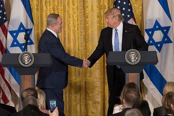 İngiliz parlamenterler, politikacılar ve uzmanlardan 'Yüzyılın Anlaşması' uyarısı