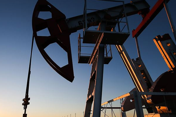 Petrol devleri 1 haftada 495 milyar dolar kaybetti