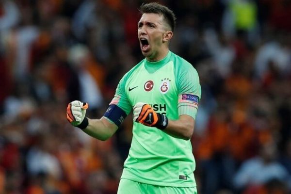 Muslera: 'Biz insan değil miyiz!'