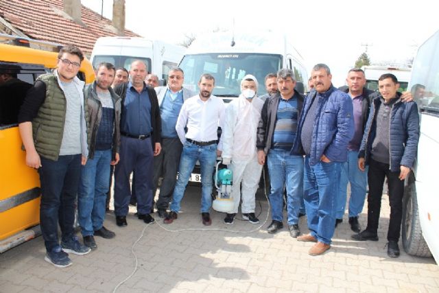 Gemerek'te Taksiler ve Minibüsler İlaçlandı