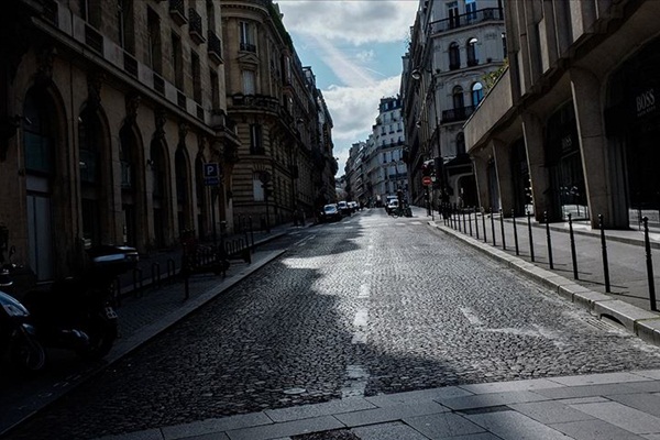 Fransa'da serbest dolaşım sınırlandırılıyor