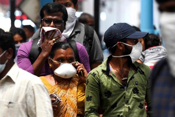 Pakistan’da koronavirüs kaynaklı ilk ölüm