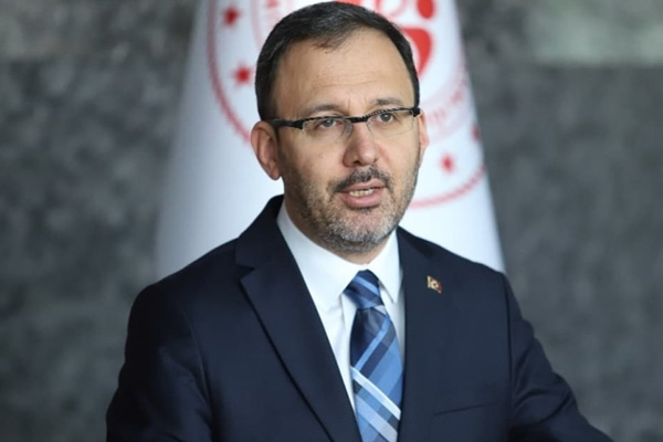 Bakan Kasapoğlu açıkladı: Ligler ertelendi