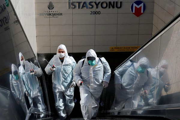 İçişleri Bakanlığı paylaştığı videoyla evde kalmanın önemine dikkat çekti