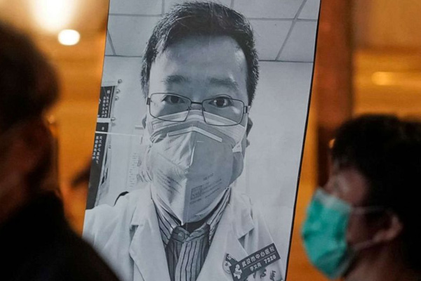 Çinli yetkililer, doktor Li'nin ailesinden özür diledi