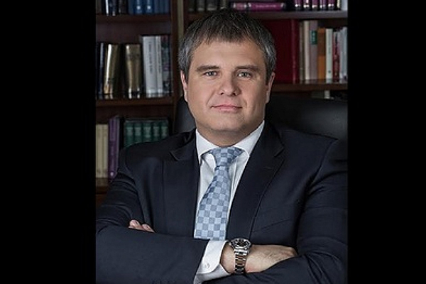 Putin'in kuzeni parti kuruyor