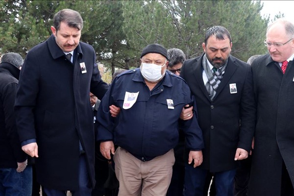 Şehit babasından Erdoğan'a: Bin tane oğlum olsa binini yine gönderirim