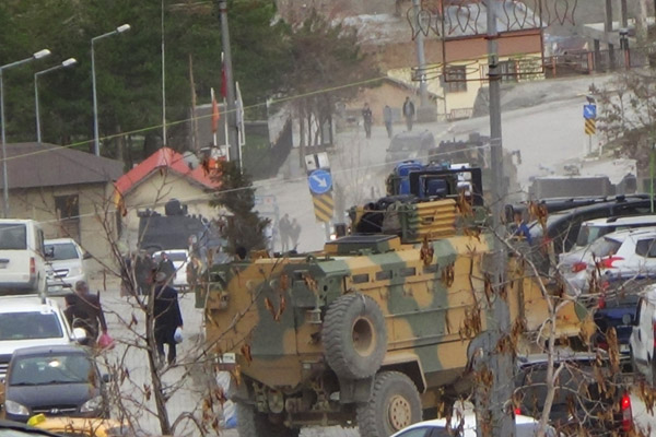 Hakkari’de askeri hareketlilik