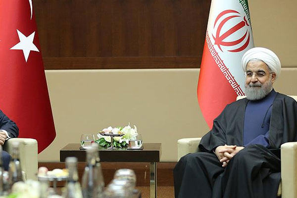 Başbakan'dan Ruhani'ye 'kararlılık' mesajı