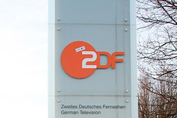 Böhmermann programına ara verdi