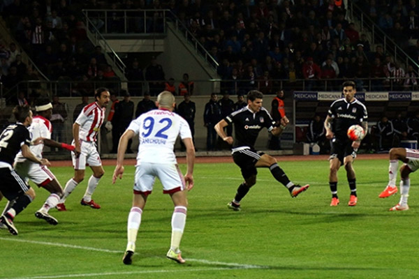 Beşiktaş, Sivas deplasmanından 3 puanla ayrıldı