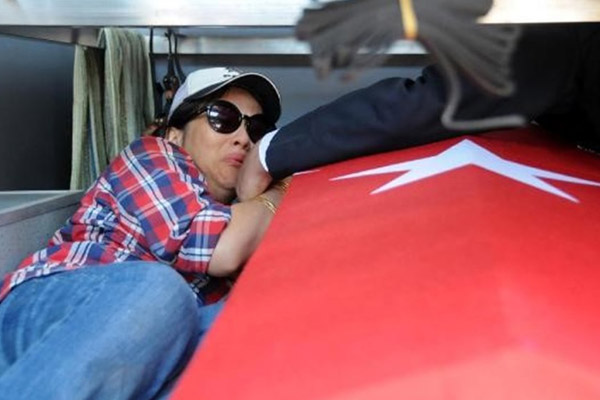 Şehit polisin Vietnamlı eşine maaş bağlanacak