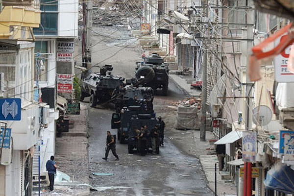 Silvan'da sokağa çıkma yasağı sona erdi