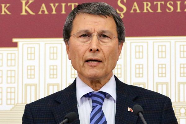 Halaçoğlu'ndan MHP'ye koltuk uyarısı