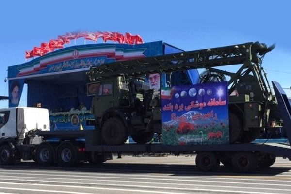 İran'dan gövde gösterisi